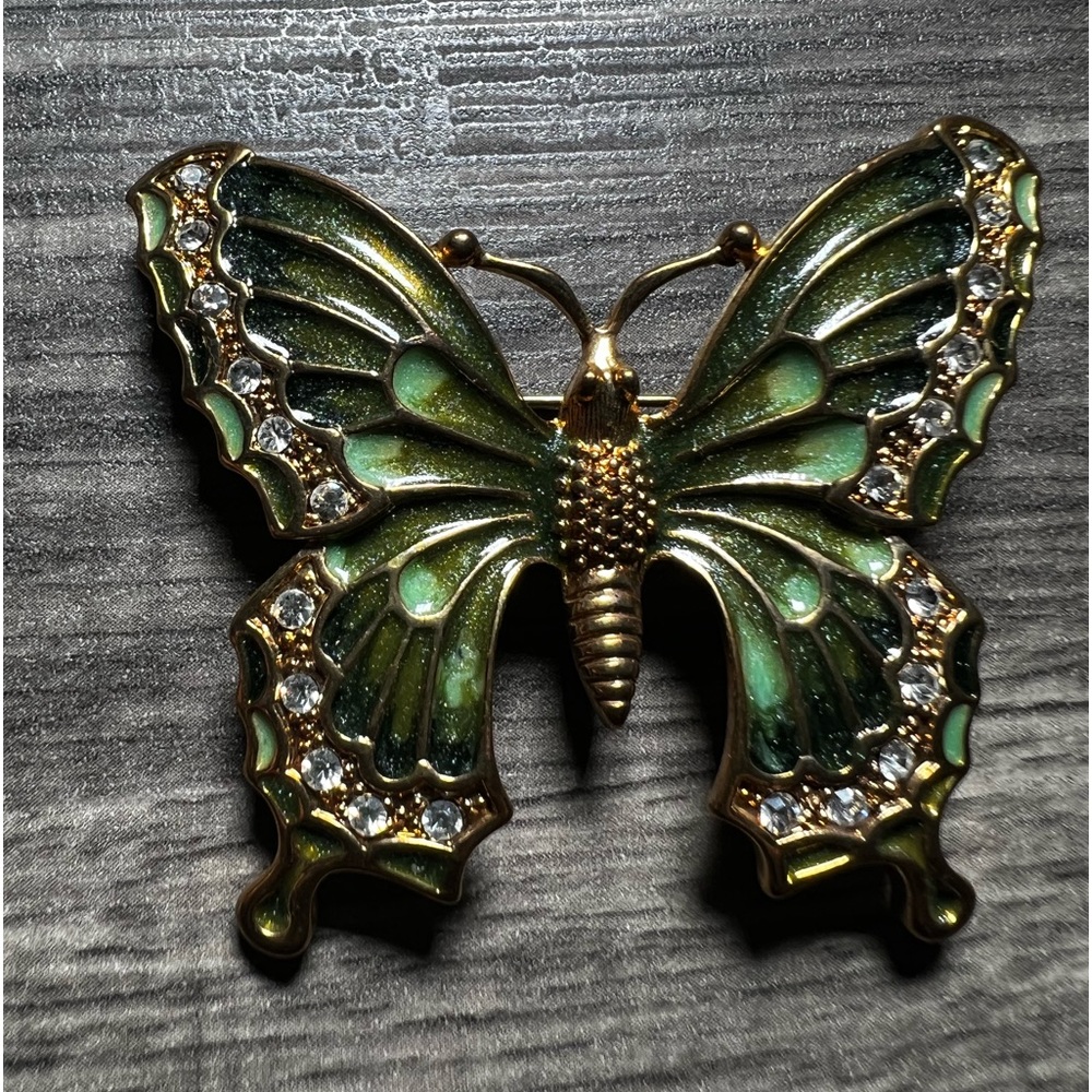 Stunning enamel Butterfly brooch/pin